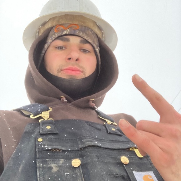 Meet your Posher, Dylan - Picture 1 of 1